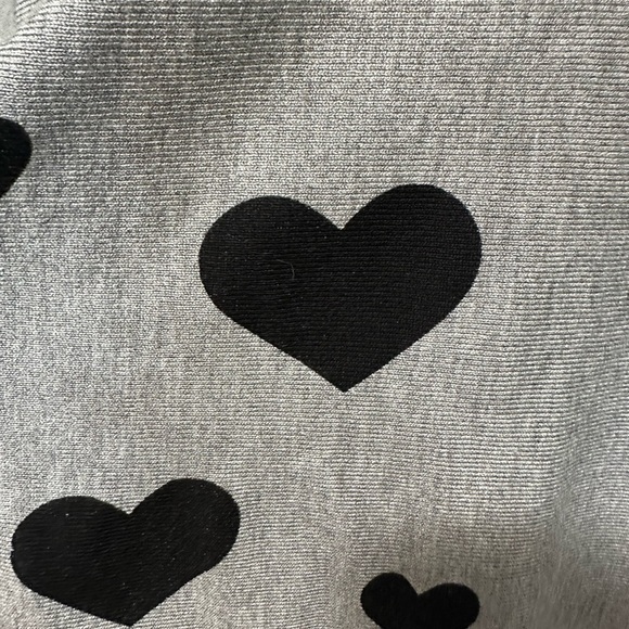 Premise Sweater - Heart Design - size L - Picture 3 of 3